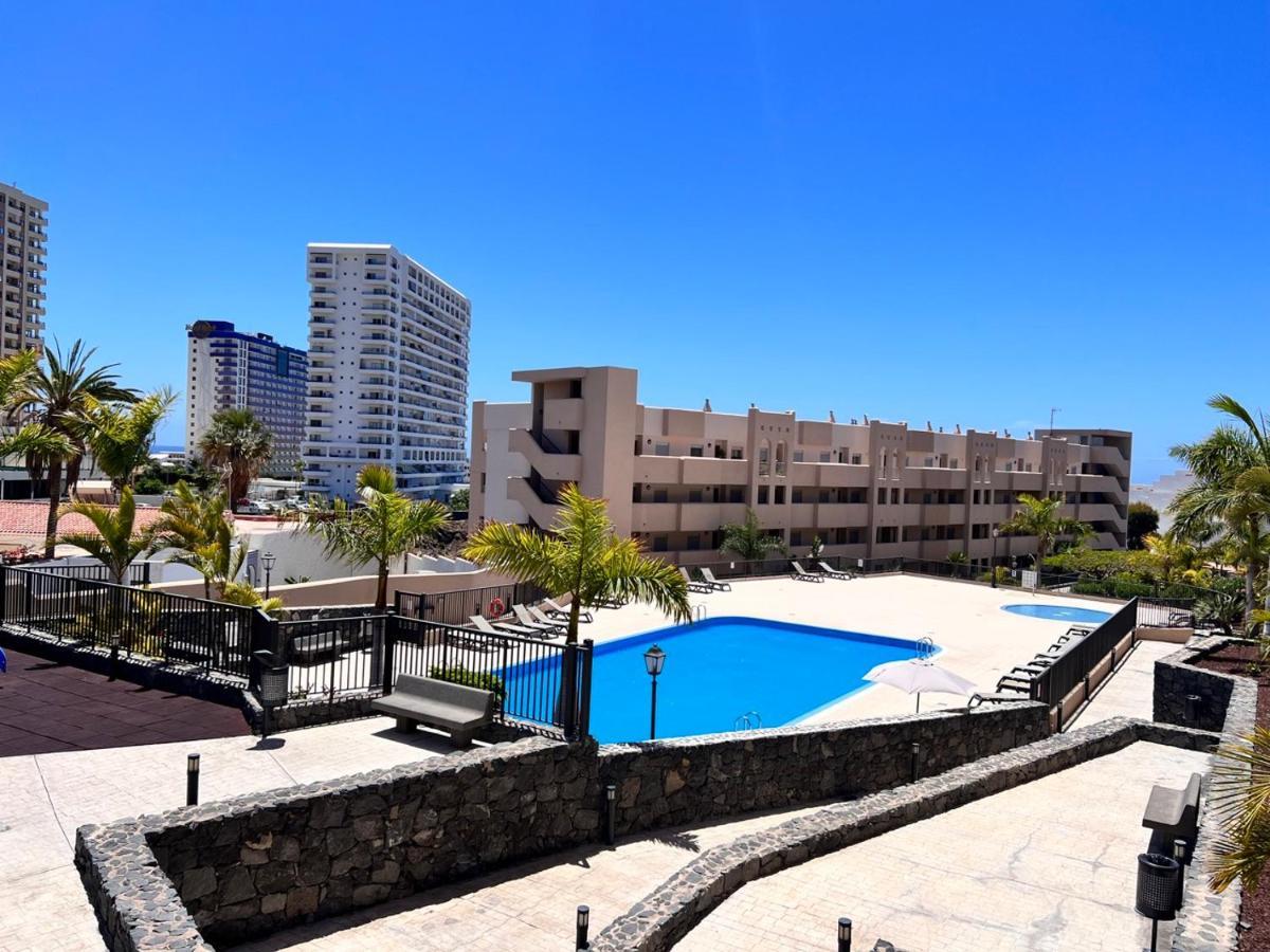Seaview Paradise Hard Rock Apartment 아데제 외부 사진