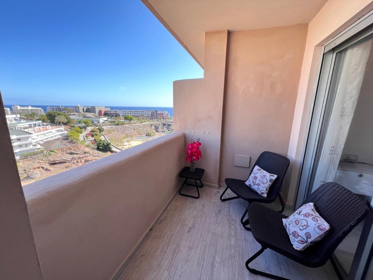 Seaview Paradise Hard Rock Apartment 아데제 외부 사진